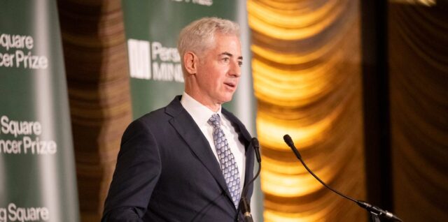 Logo Pershing Square dan Bill Ackman yang mengajukan IPO
